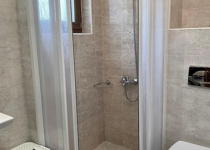 Aj 8, Santa Marina Village,